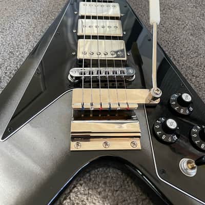 Gibson Flying V 1981 Silverburst image 12
