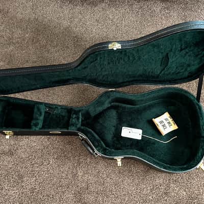 Martin D JR-E Dreadnought Junior Electro Acoustic Guitar  2017 - Natural image 19