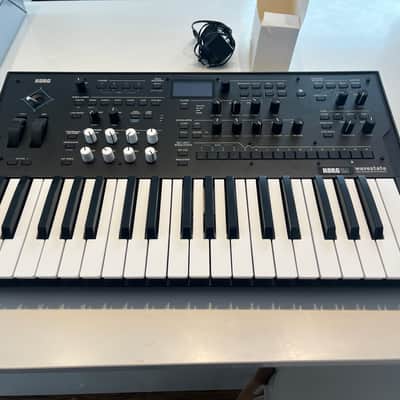 Korg Wavestate 37-Key Wave Sequencing Synthesizer 2020 - 2023 - Black