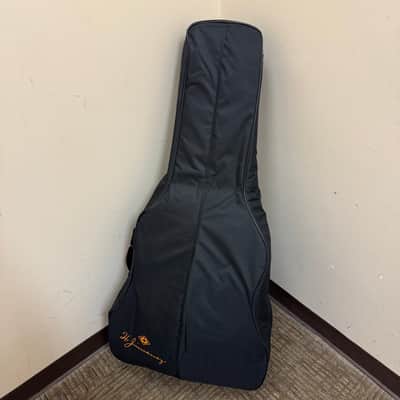 H. Jimenez Guitarron LGTN2 w/ Padded Gig Bag image 9