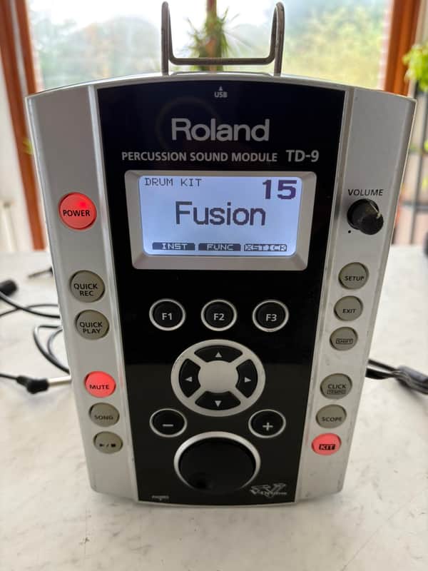 Roland TD-9 Drum Sound Module 2008 - 2011 - Silver / Black image 1