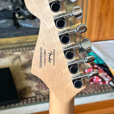 Squier Affinity Series Stratocaster with Rosewood fretboard 2021 - Present - Black image 6