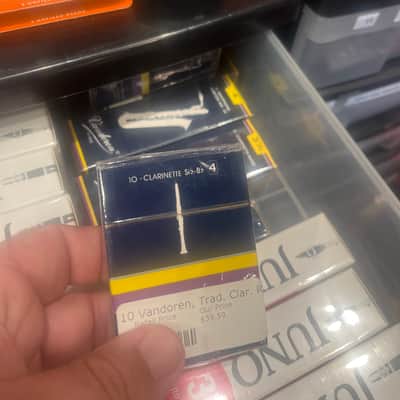 Vandoren CR1425 Traditional Alto Clarinet Reeds - Strength 2.5 (Box of 10) 2010s - Standard image 2