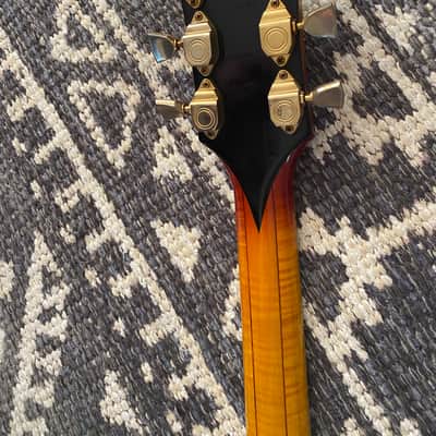 Gibson Byrdland 1970 - sunburst image 13