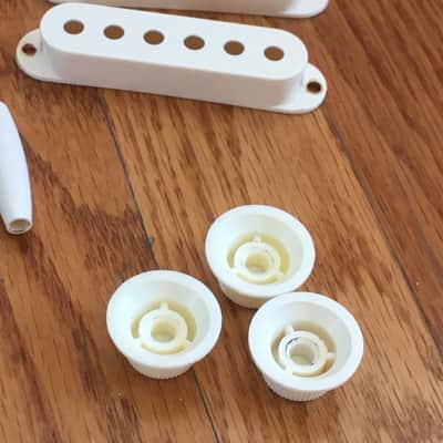 Complete Fender Strat Knobs Pickup Covers Set Light NOS Relic Parchment Green Fonts Numbers image 10