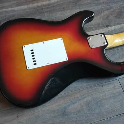1970's Fresher Straighter FS-331 Stratocaster Sunburst (Made in