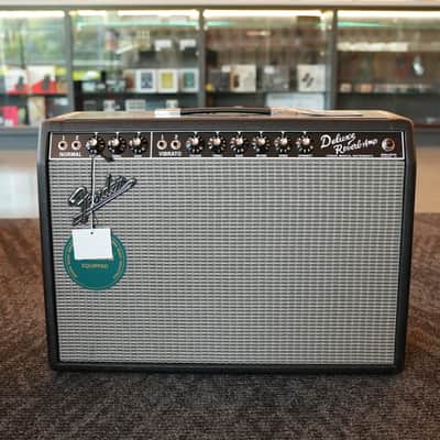 Fender '65 Deluxe Reverb Reissue 22-Watt 1x12" Guitar Combo  Black image 2