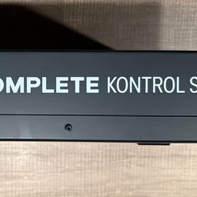 Native Instruments Komplete Kontrol S88 Keyboard W/ included Roland DP-10 Pedal image 9