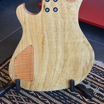 Gypsy – Surf Green / White Limba – Hand-Crafted Boutique Electric 2021 - Surf Green image 6