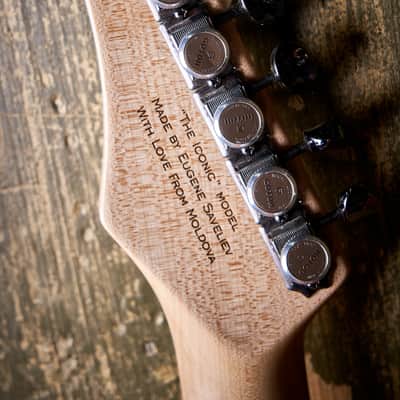 Mano Guitars - The Iconic" Anniv. - Aged image 4