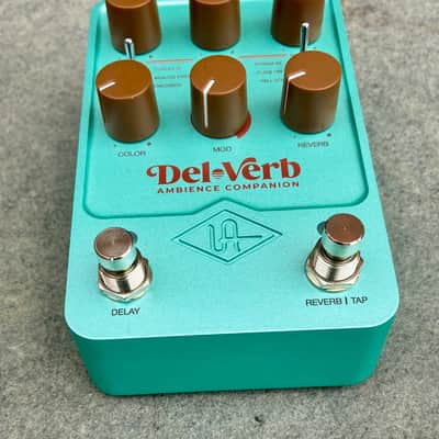 Universal Audio Del-Verb Ambience Companion 2023 - Present - Seafoam Green image 2
