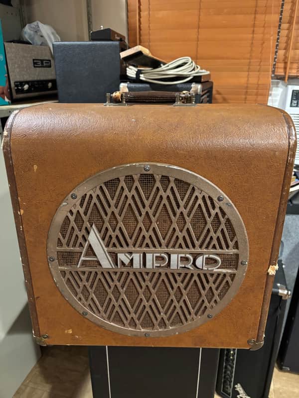 Ampro Deluxe Speaker Cab Cabinet Vintage 1940’s - Brown image 1