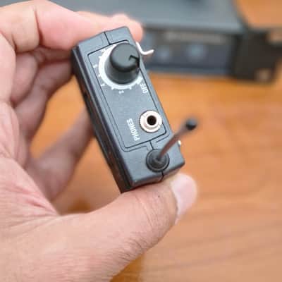 Sennheiser Sennheiser EW 300 IEM G2 SR 300 + EK 300 Stereo UHF 786-822MHz Rack image 10