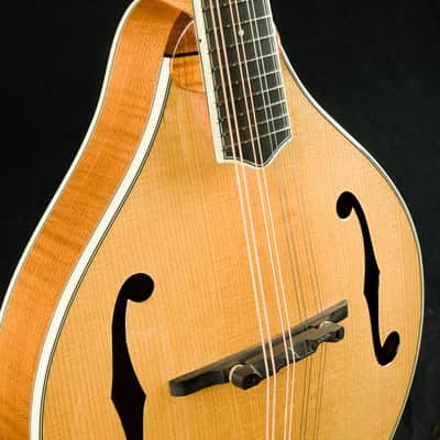 Bourgeois M5A Mandolin Full Aged Tone Adirondack Spruce and European Flamed Maple NEW image 8