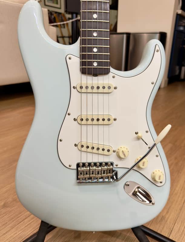 Fender American Vintage II '65 Stratocaster 2025 - Present - Sonic Blue