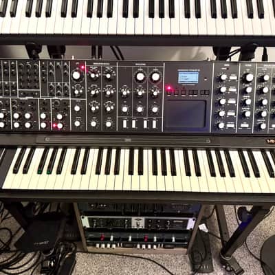 Moog Minimoog Voyager XL 61-Key Monophonic Synthesizer 2010 - Black with Wood Cabinet