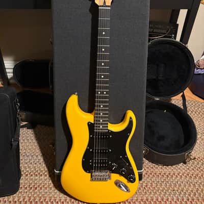 2021 Fender Special Edition Player Stratocaster HSS Ferrari Yellow w/ Ebony FB image 3