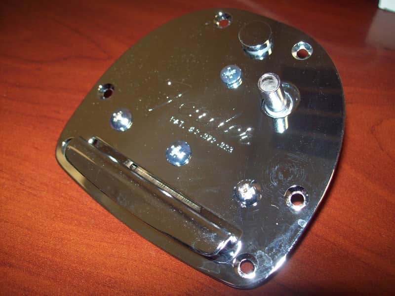 Genuine Fender Japan Tremolo Tailpiece For 62 Jaguar/Jazzmaster 026-4248-000 image 1