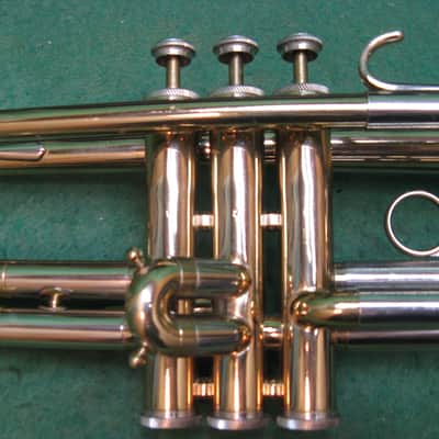 Blessing Scholastic B-125 Trumpet - Reconditioned - Case & Blessing 7C Mouthpiece image 6