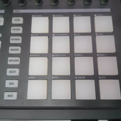 Native Instruments MASCHINE MK1 2009 - GREY NAVY image 4