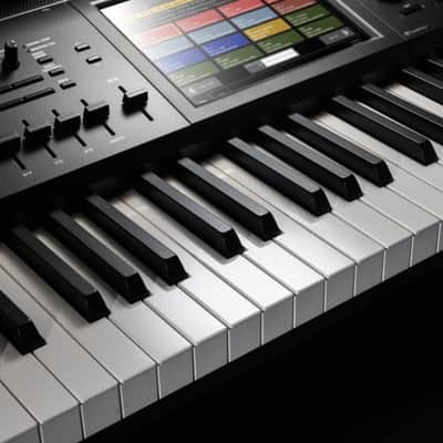 Korg KRONOS373 73-Key Dynamic Synthesizer Workstation with 9 Distinct Sound Engines image 6