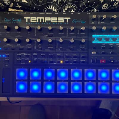 Dave Smith Instruments Tempest 6-Voice Drum Machine 2011 - 2018 - Black with Wood Sides