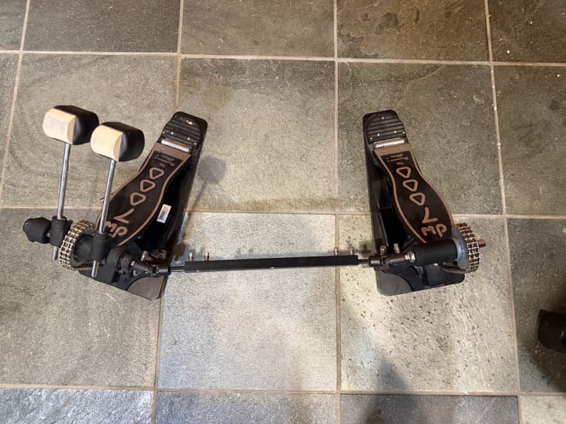 DW 7000 Series Double Bass Drum Pedal