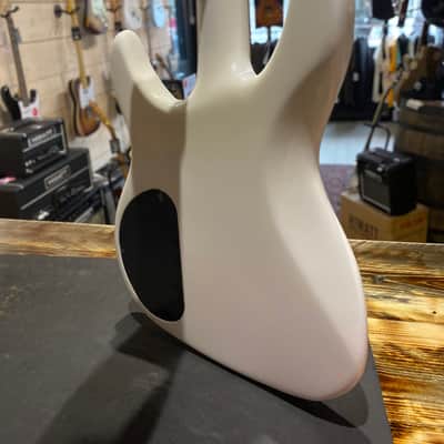 1980's Peavey USA Dyna Bass Neck Thru Design Unity Series White w/Original Case, Tags. COM image 16
