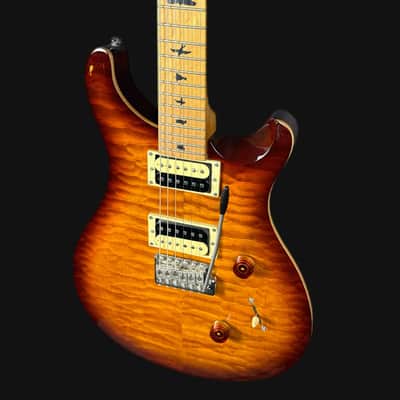 PRS SE Custom 24 Limited Edition Electric Guitar in Tobacco Sunburst Quilt, Caramelised Maple Fingerboard W/ Gigbag image 2
