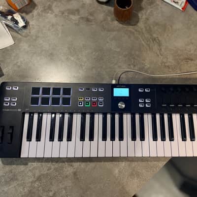 Arturia KeyLab Essential 49 MkIII MIDI Controller 2023 - Present - Black Bild 4