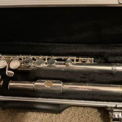 Gemeinhardt 72SP Clean Flute - All New Pads Plays Great image 3