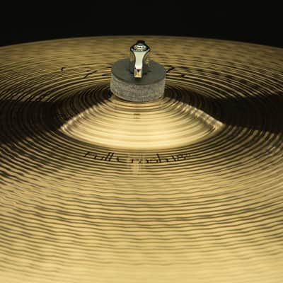 Paiste 18" Signature Full Crash image 3
