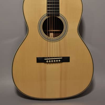 2022 Martin Custom Shop 000-28 12-Fret Acoustic Guitar | Natural Finish W/OHSC image 3