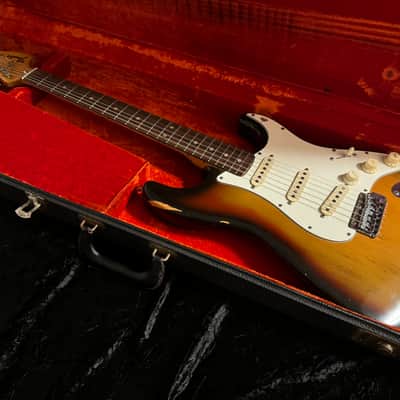 Fender Stratocaster Sunburst 1975 - sunburst image 24