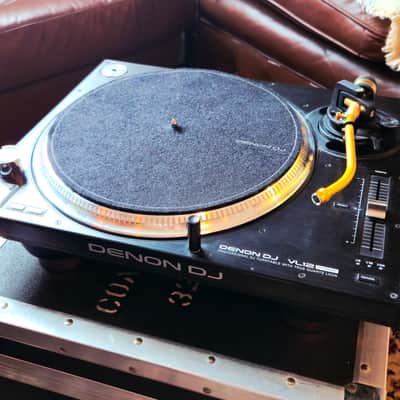 Denon DP-70M Direct Drive Turntable Record Player in VG Condition