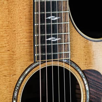 2019 Taylor 812ce 12-Fret DLX natural image 5