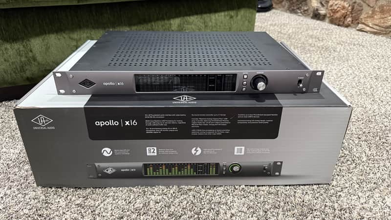Universal Audio Apollo x16 Thunderbolt 3 Audio Interface 2018 - Present - Black image 1
