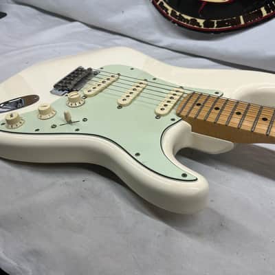 Squier Deluxe Roadhouse Strat Stratocaster Electric Guitar MIM - Made in Mexico - Olympic White image 16