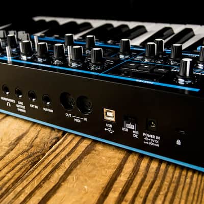 Novation Bass Station II - 25-Key Analog Synthesizer - Free Shipping image 3