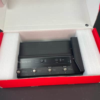 IK Multimedia iRig Stomp I/O Pedalboard Audio Interface w/ Original Box & Carry Bag image 2