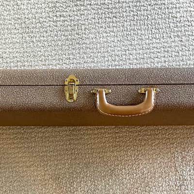 Fender Stratocaster/Telecaster Hard Shell Case, mid-90s image 3