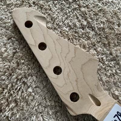 Maple Wood 4 String Bass Neck, 20 Frets Fingerboard Fretboard image 2