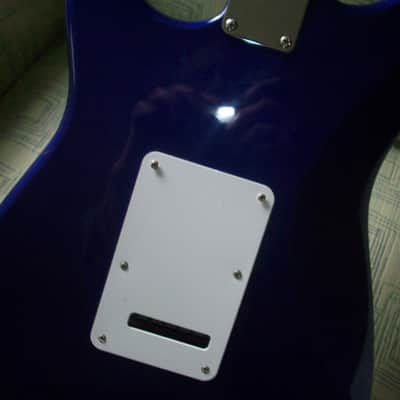 Fender Standard Stratocaster with Maple Fretboard 1998 - 2001 - Midnight Blue image 11