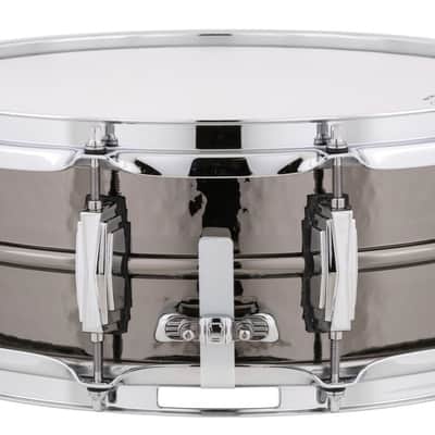 Ludwig LB416K Black Beauty Hammered Brass Snare Drum, 5"x 14" image 3