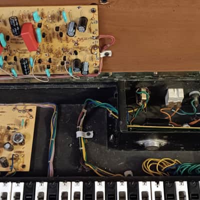 Logan String Melody II 1975 - Wooden case with lid image 4