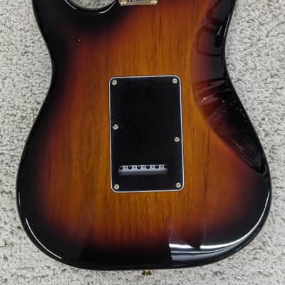 Fender USA Stevie Ray Vaughan Signature Stratocaster, Sunburst Guitar with Case image 4