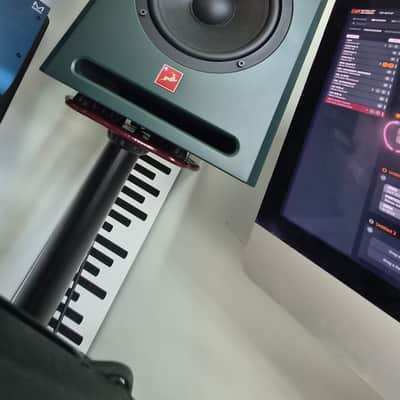 Antelope Audio Atlas i8 Active Studio Monitor - Pair 2023 - Present - Green image 12