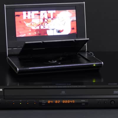 Yamaha DVD-C750 5 Disc SACD Player image 3