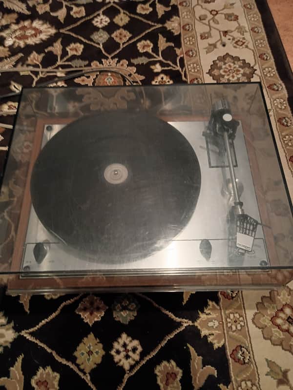 Thorens TD 165 1970s - Woodgrain image 1