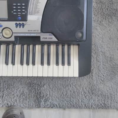 Yamaha PSR 550 image 4